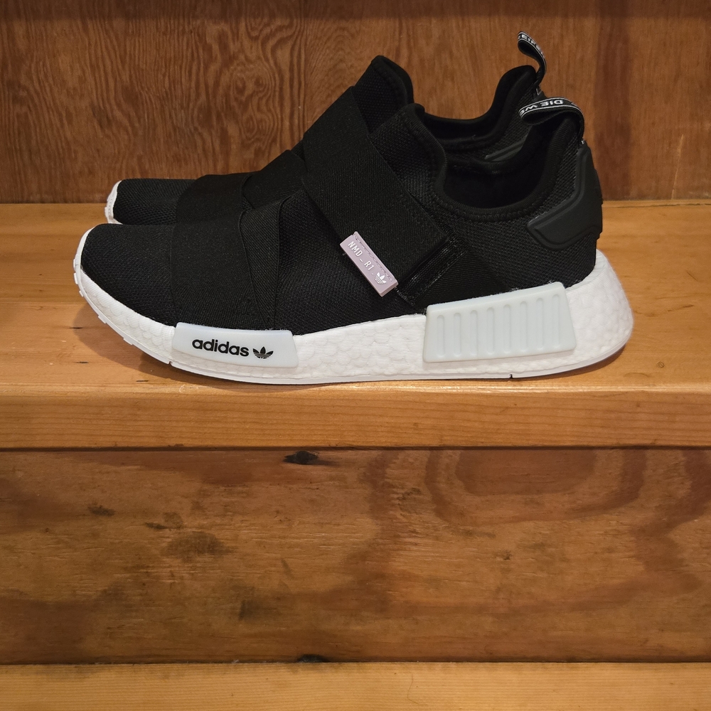 Adidas NMD_R1 Women Sz (8)